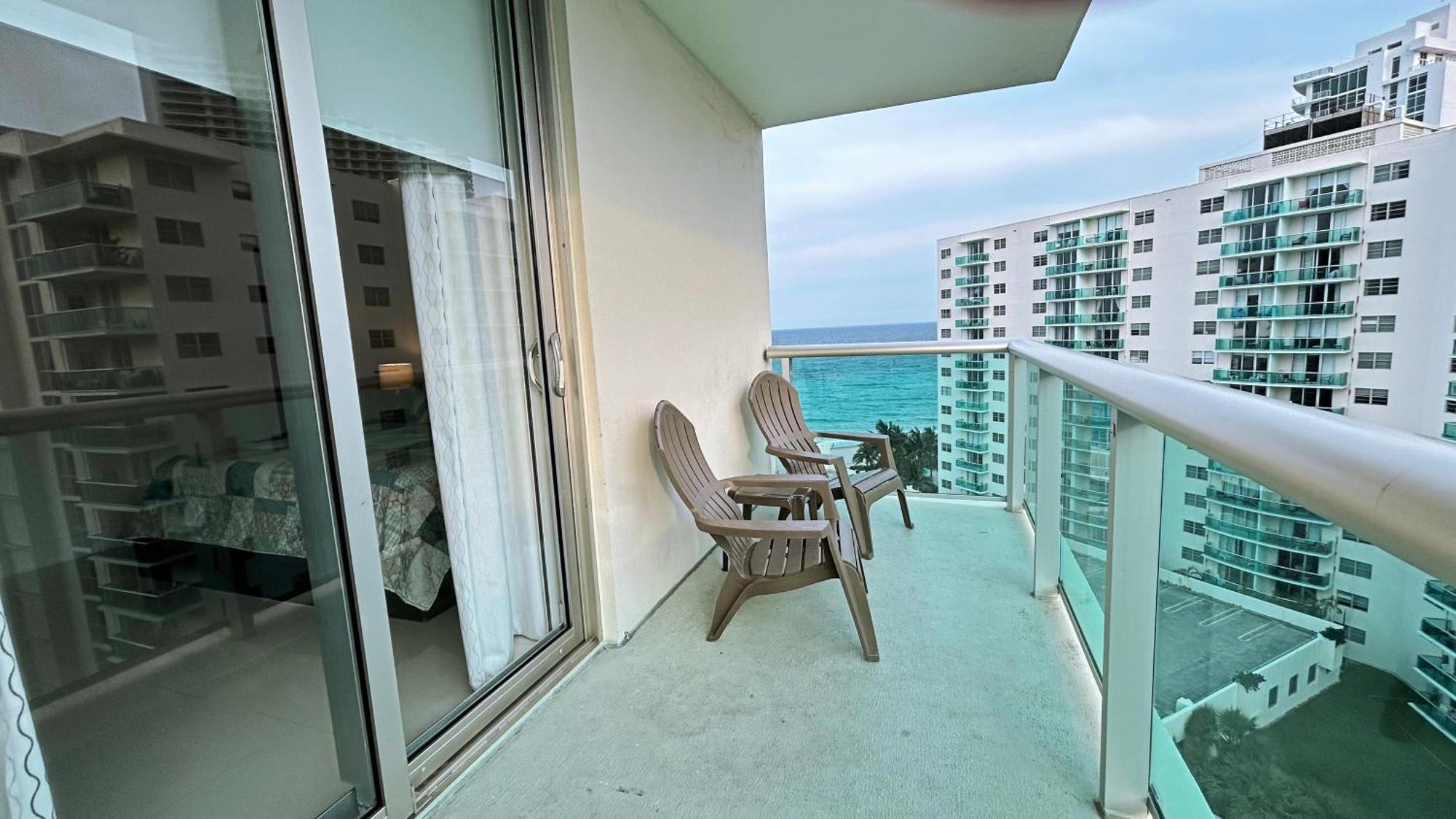 Apartment The Tides On The *