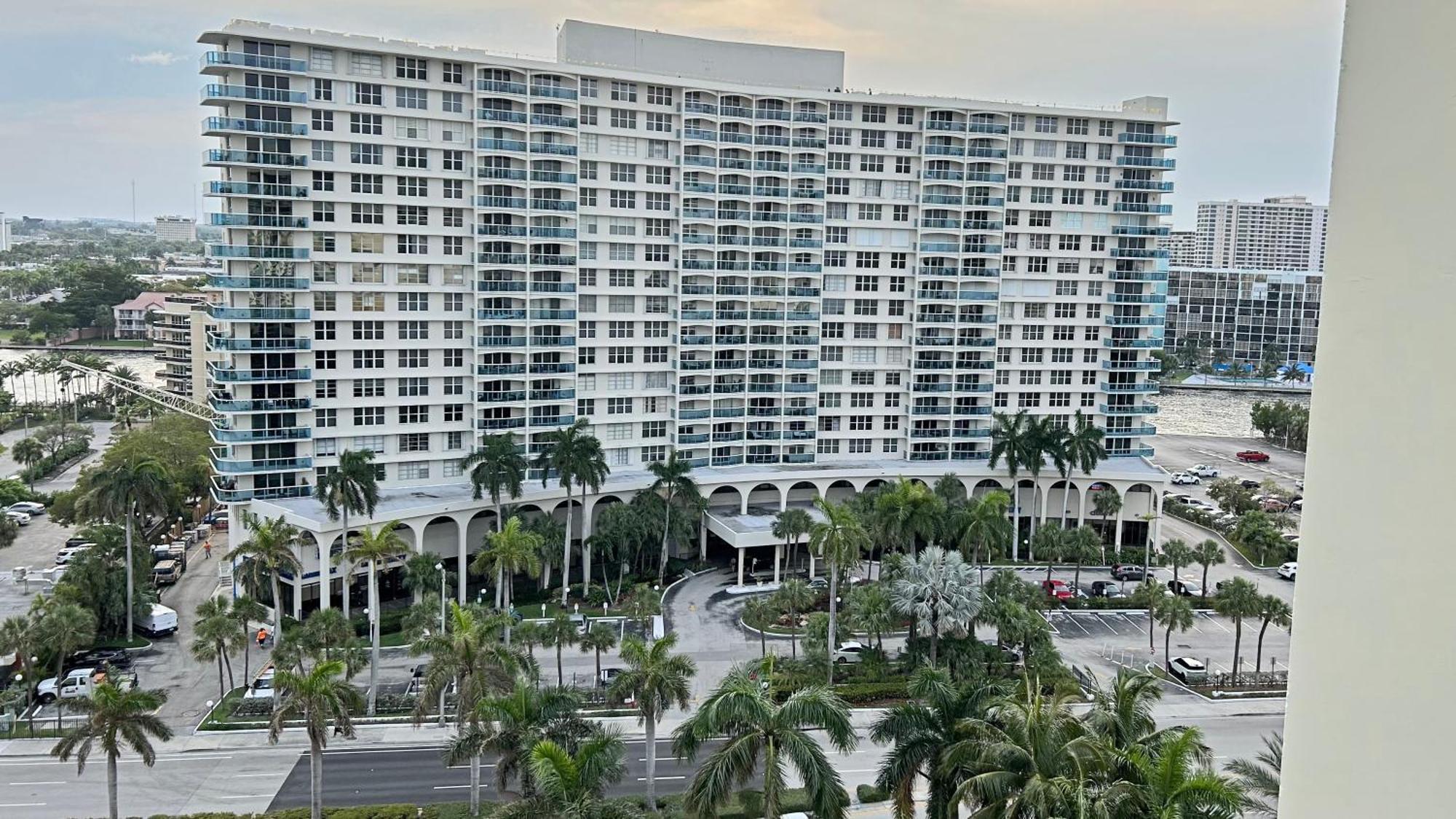 Apartment The Tides On The