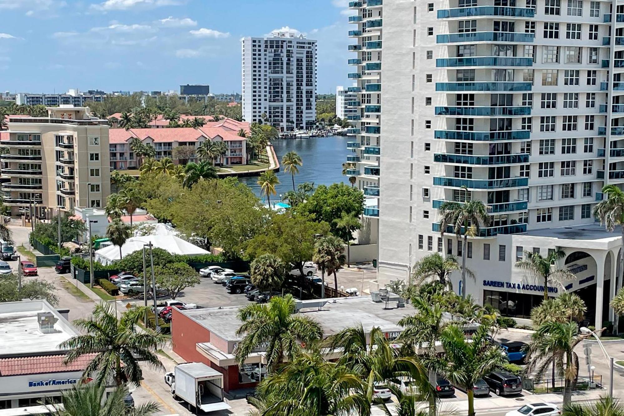 Apartment The Tides On The